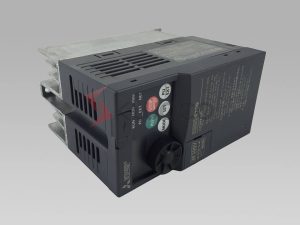 mitsubishi-e720-inverter-1